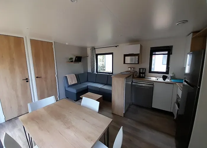 Chez Maya Kemping Étaples